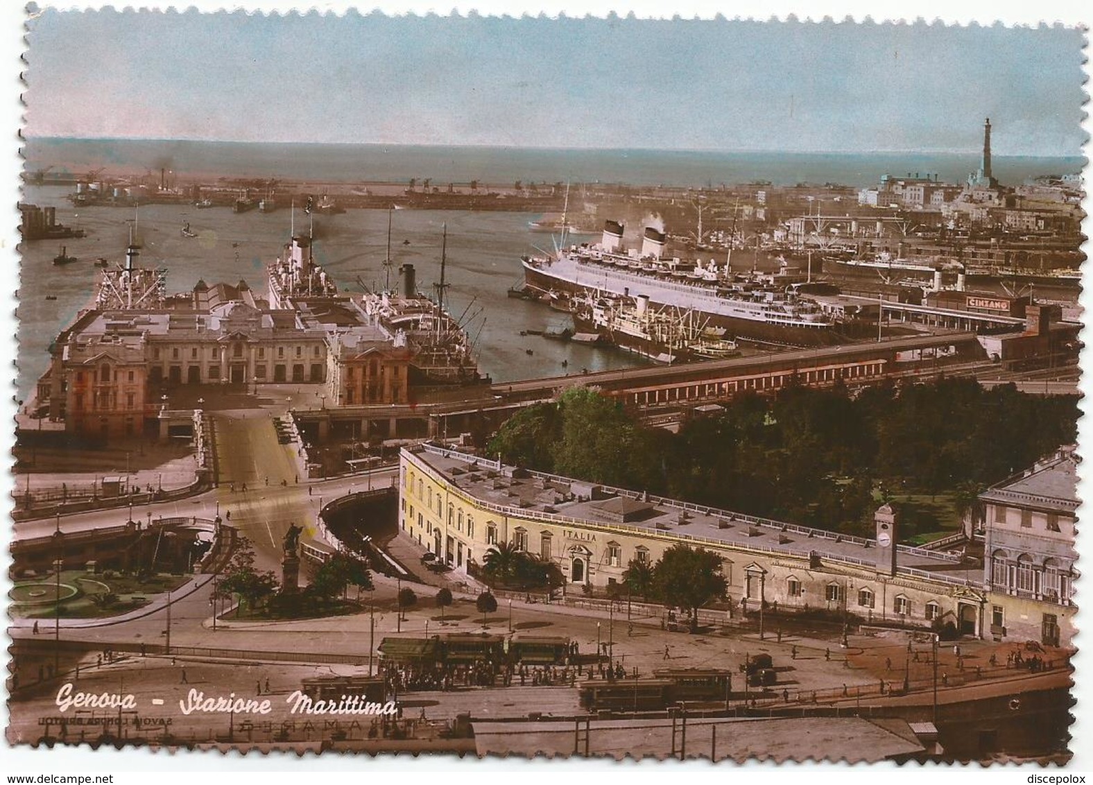 W2555 Genova - Stazione Marittima - Porto - Navi Ships Bateaux / Viaggiata 1951 - Genova