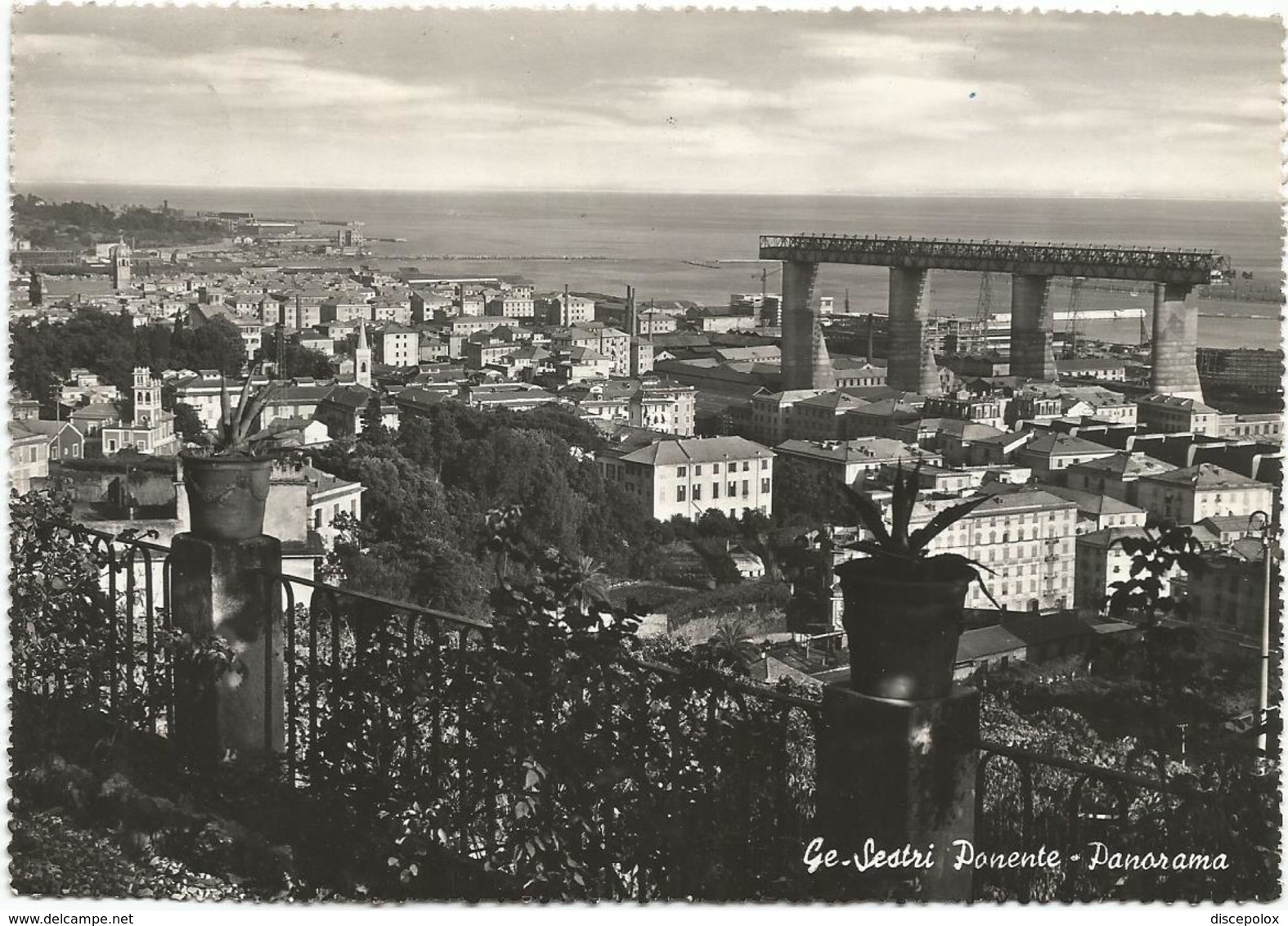 W2577 Genova - Sestri Ponente - Panorama Dei Cantieri Navali / Viaggiata 1951 - Genova