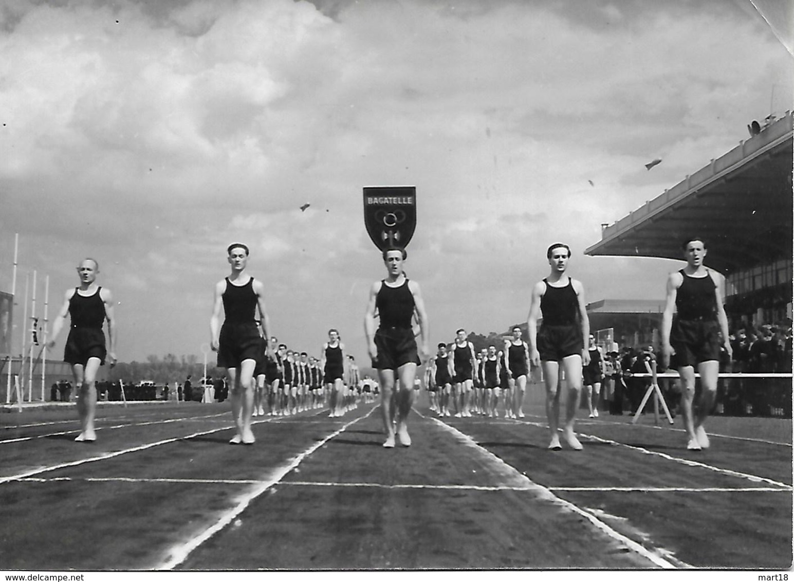 Photo Originale Chantiers De Jeunesse - Peut être à Vichy - Années 1940 - Défilé Bagatelle - 1939-45