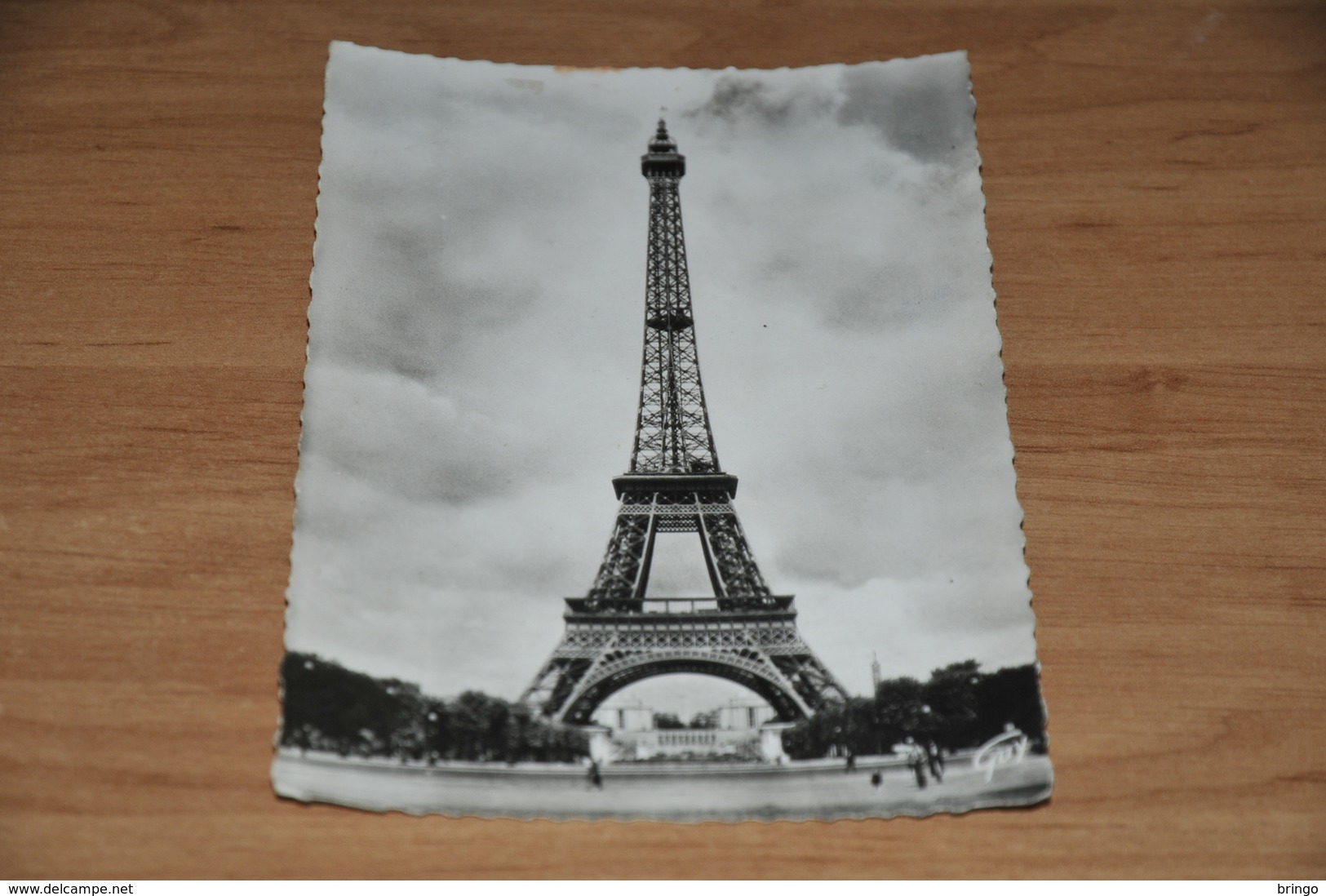 8990-   PARIS, LA TOUR EIFFEL - Tour Eiffel