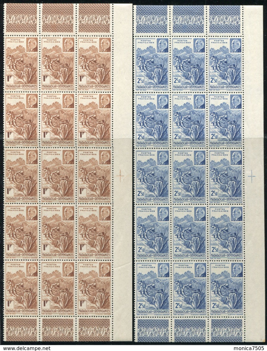 MADAGASCAR ( POSTE ) Y&T  N°  229/230  EN  BLOCS  DE  15 ,  TIMBRES  NEUFS  SANS  TRACE  DE  CHARNIERE . - Neufs