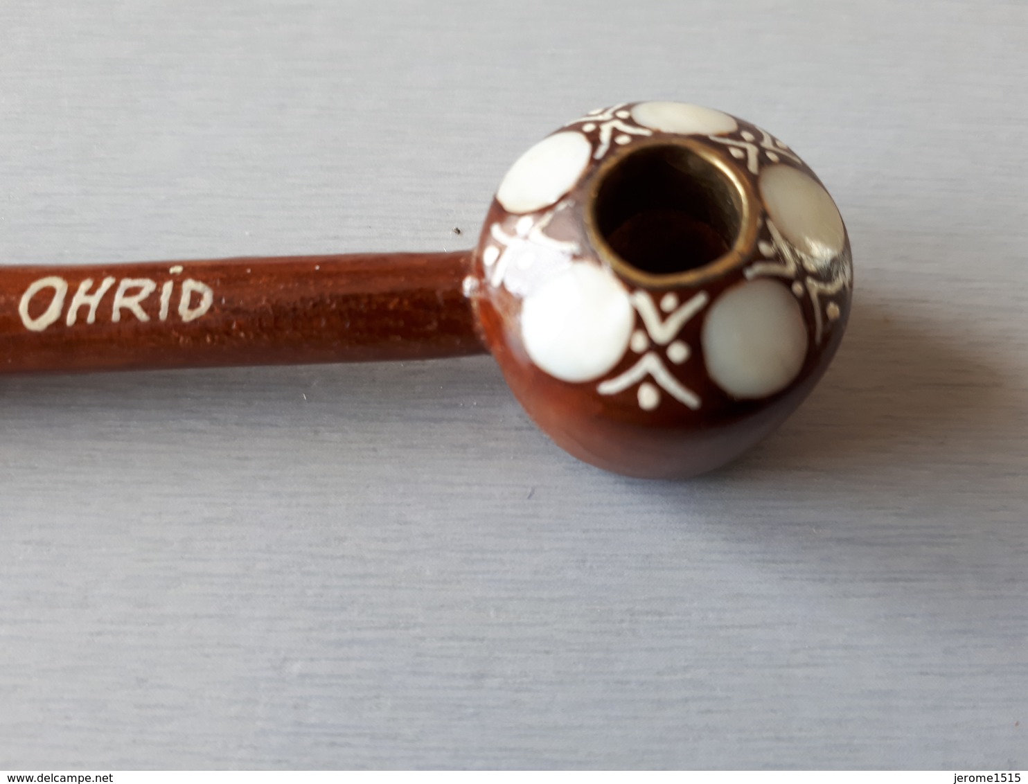 Petite Pipe En Bois Décoré & - Ferronnerie