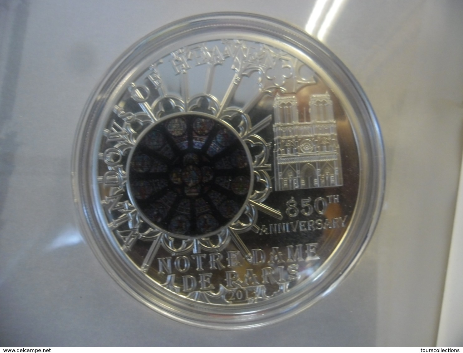 EXCEPTIONNEL !! 850 ans NOTRE DAME de PARIS 850 exemplaires Belle épreuve 2013 avec vitrail inséré monnaie argent 50 gr