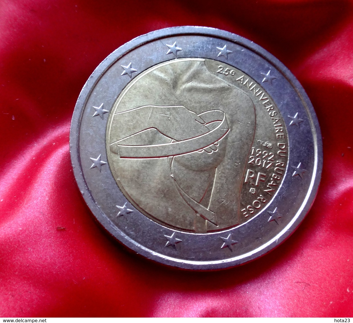 France 2 Euro Coin 2017 Pink Ribbon Symbol Of Fight Against Breast Cancer Coin  CIRCULATED - Francia