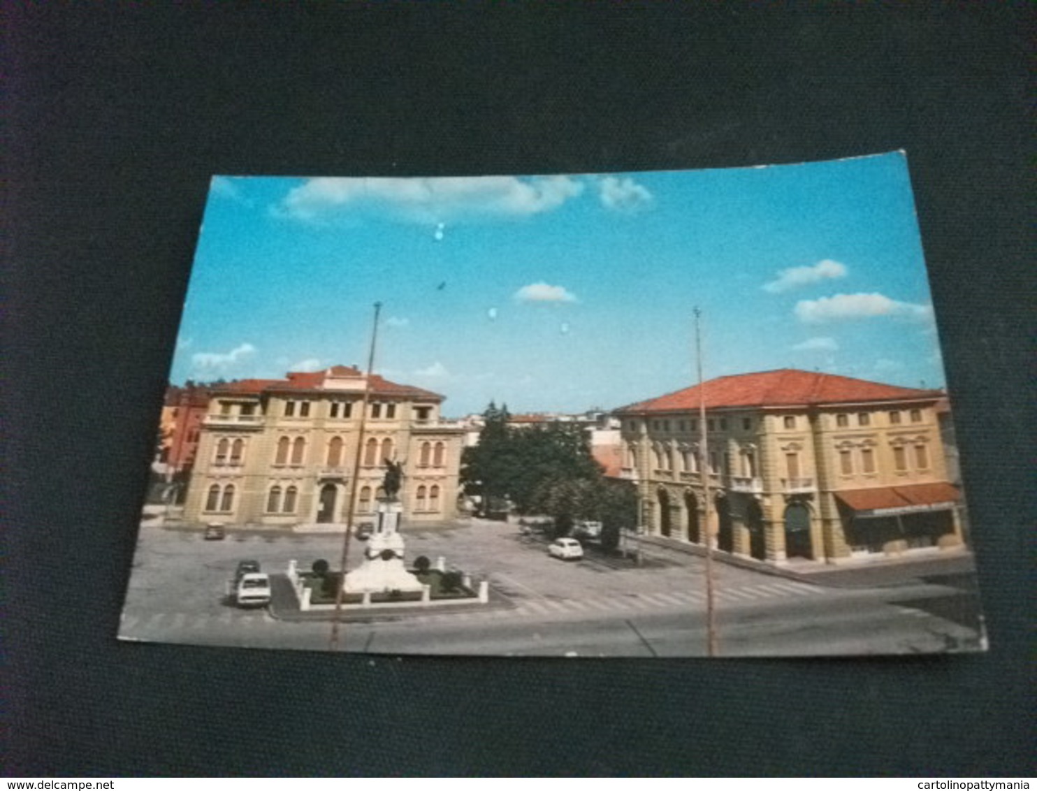 MONUMENTO AI CADUTI PIAZZA CADUTI MOGLIANO VENETO FRANCOBOLLO RESISTENZA - Monumenti Ai Caduti