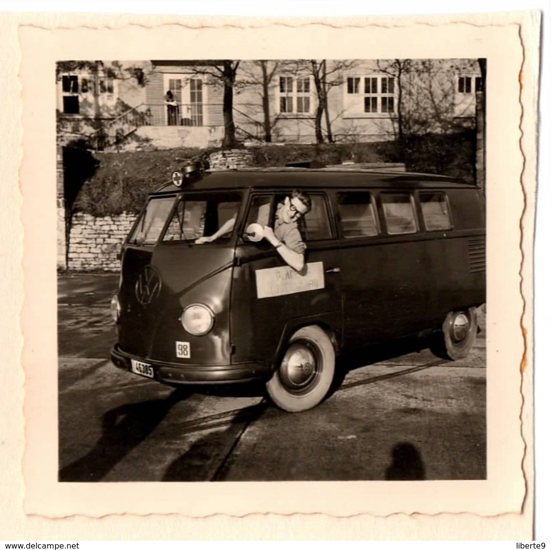 Automobile Volkswagen 1954 Combien Place De Ludenscheid Photo C.6cm Collée Sur Carton - Soest ? Croix Rouge - Automobiles