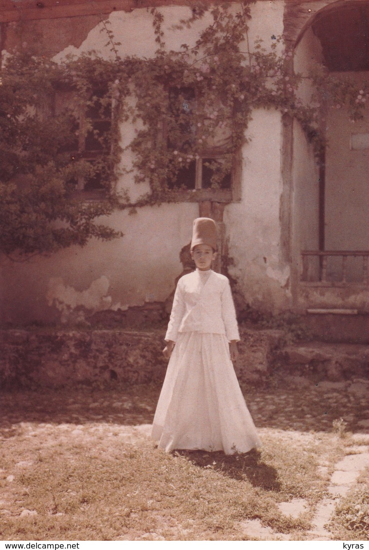 Repro Photos 12,5 X 18 . TURQUIE . BURSA. Jeune Derviche Tourneur . Auguste LEON 1913 .Coll. Albert KAHN - Ethniques, Cultures