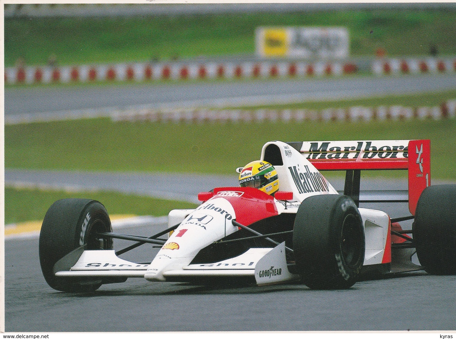 SPORT AUTOMOBILE.  CPM 13X18 . Ayrton SENNA  (Sur Auto : Pubs Malboro, Shell, Honda) - Autres & Non Classés