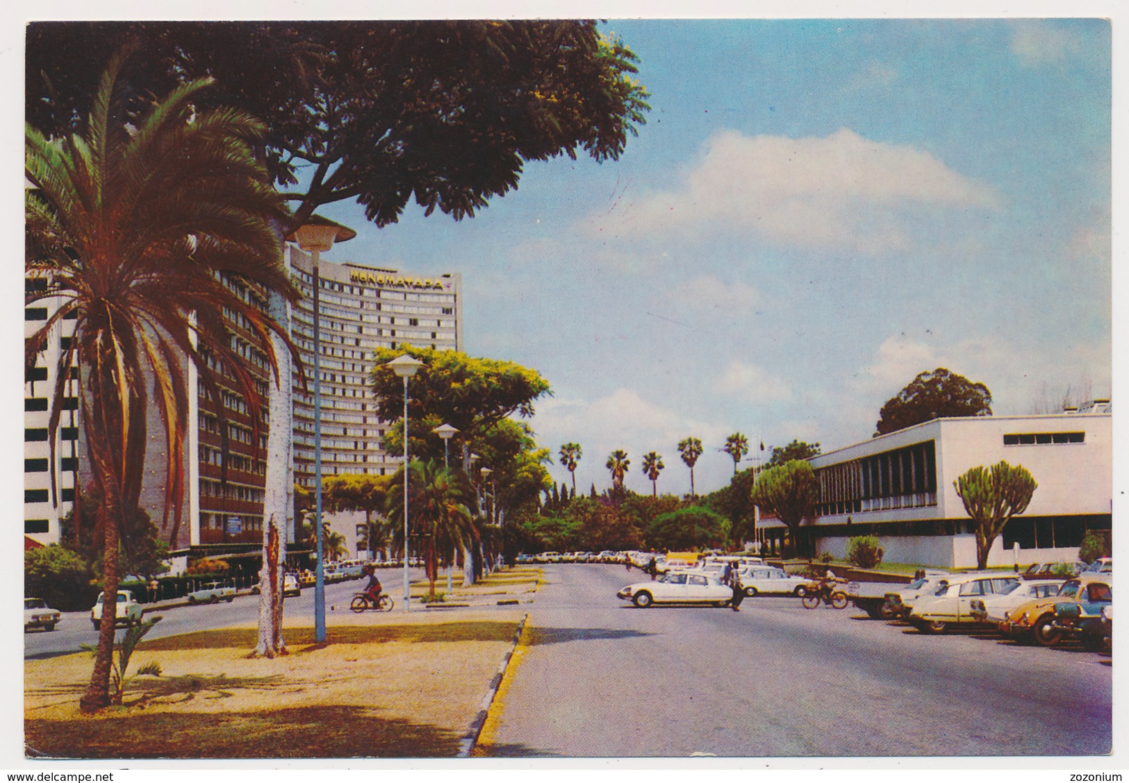 ZIMBABWE HARARE National Art Gallery, Old Car Citroen DS, Nice Train Stamp Old Postcard - Zimbabwe