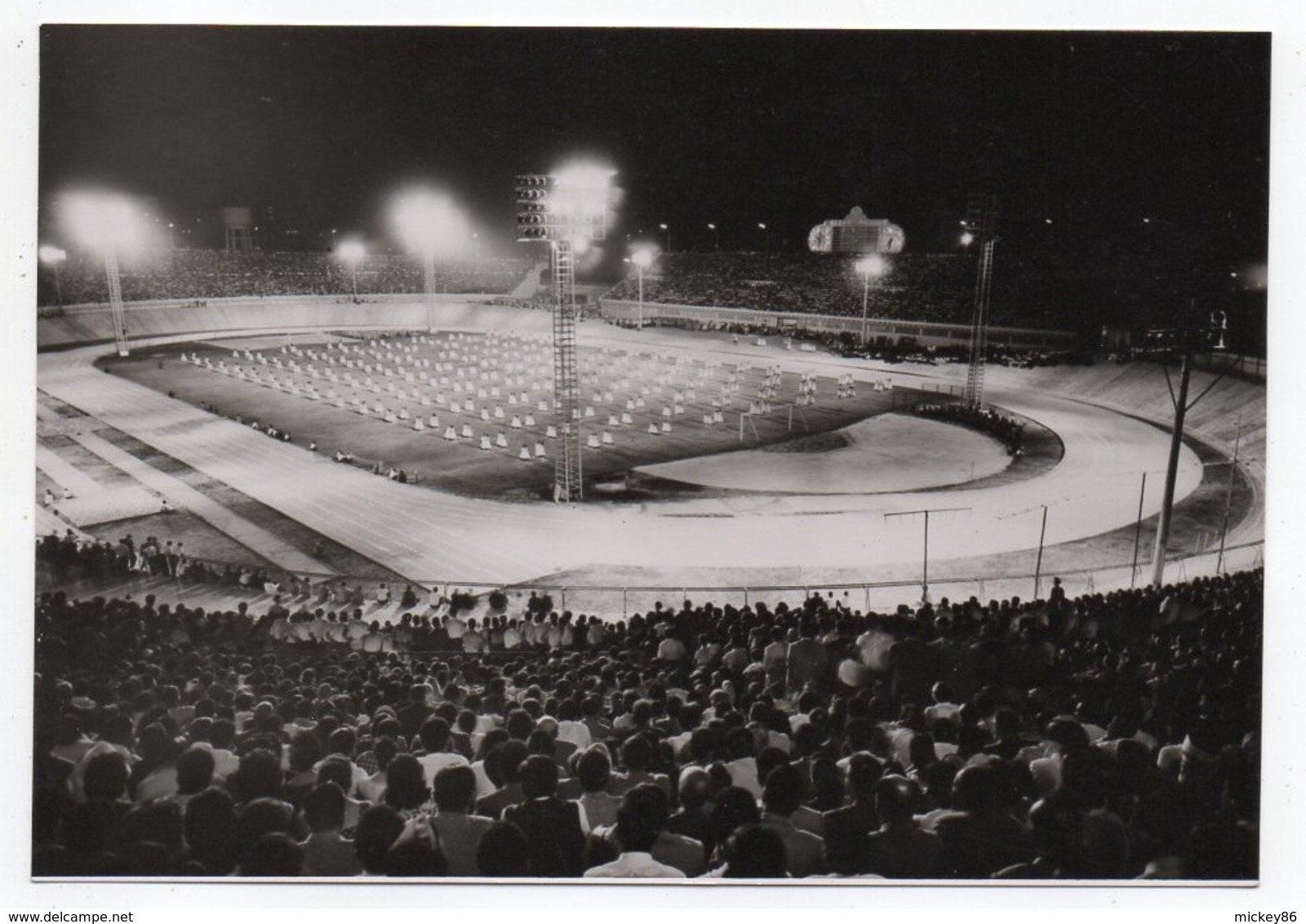 Liban -- BEYROUTH --BEIRUT --Stade De Football -Célébration Des 3ème Jeux Méditerranéens-11 Au 27 Octobre 1959--animée - Liban