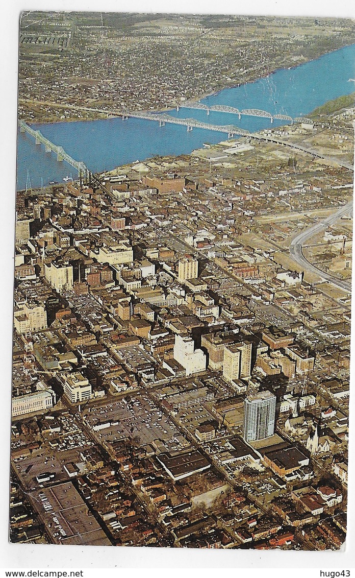 (RECTO / VERSO) AERIAL VIEW OF LOUISVILLE IN 1967 - BEAU TIMBRE - FORMAT CPA VOYAGEE - Louisville