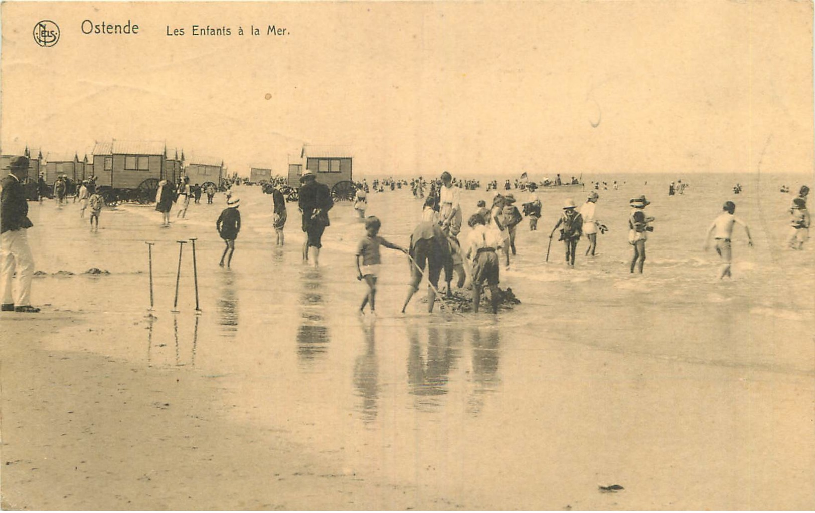 OSTENDE -  LES ENFANTS A LA MER - Oostende