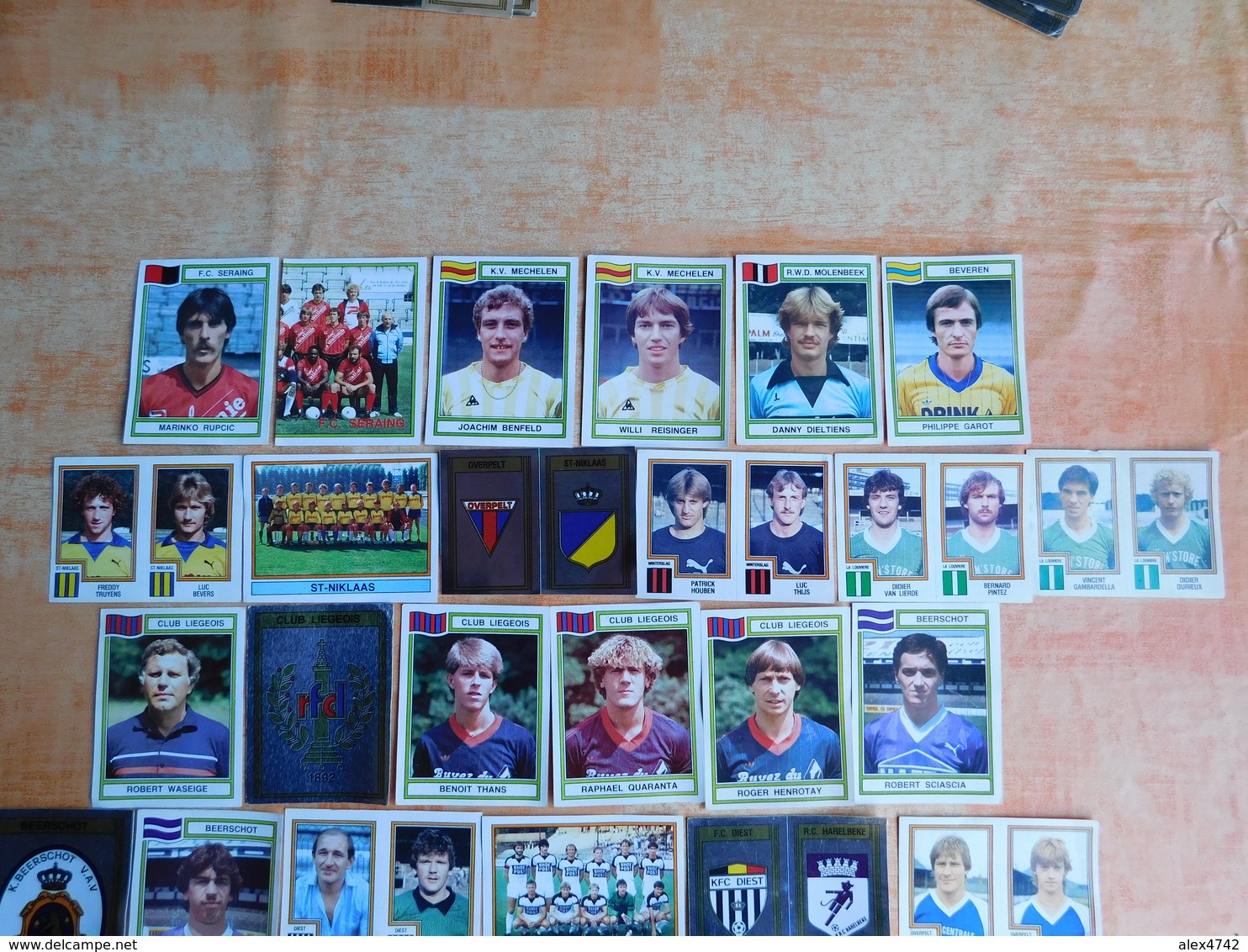 30 Stickers Football Belge 1984  (Box2) - Sport