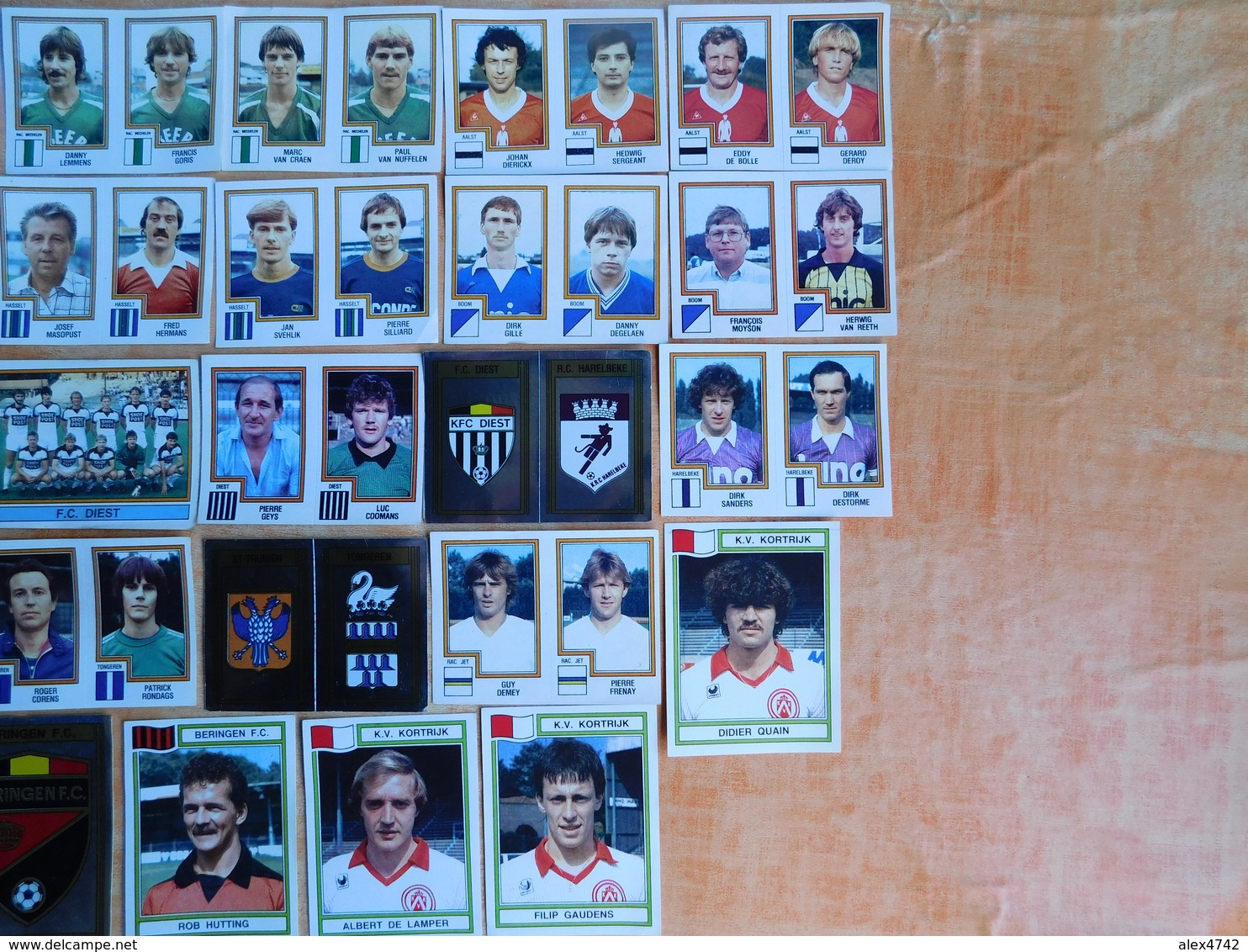 30 Stickers Football Belge 1984  (Box2) - Sport