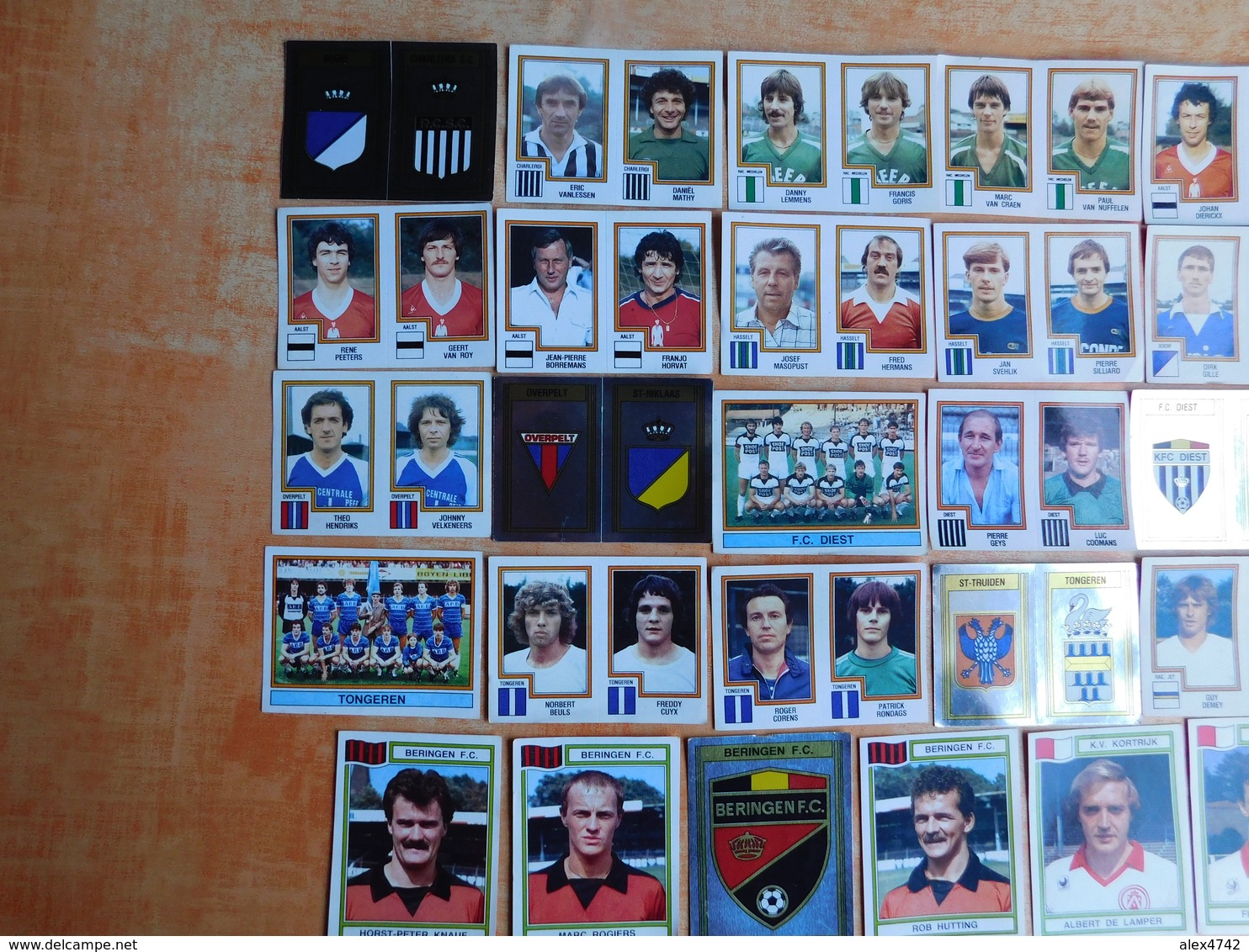 30 Stickers Football Belge 1984  (Box2) - Sport