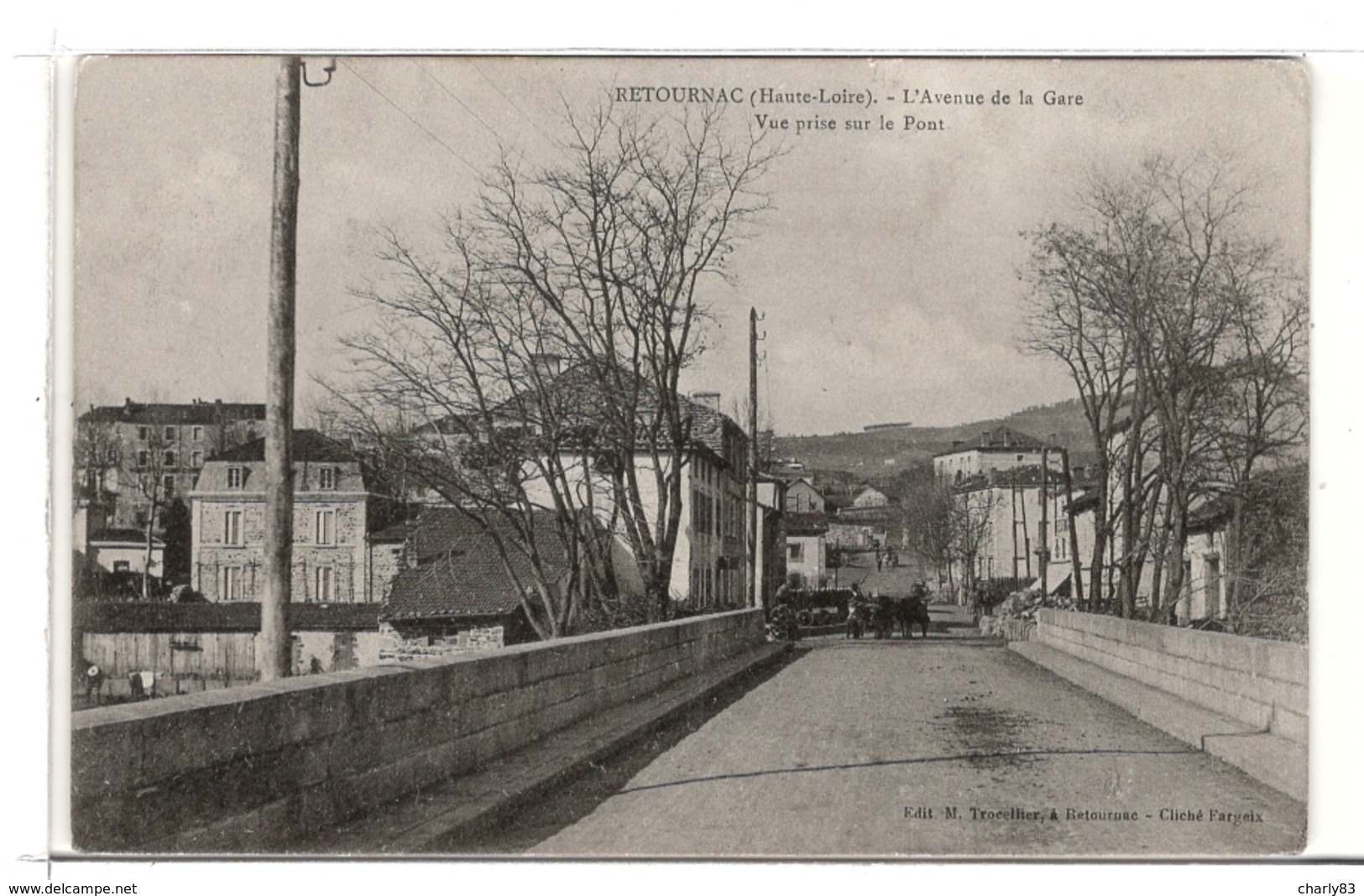 RETOURNAC-AVENUE  DE  LA  GARE  N357 - Retournac