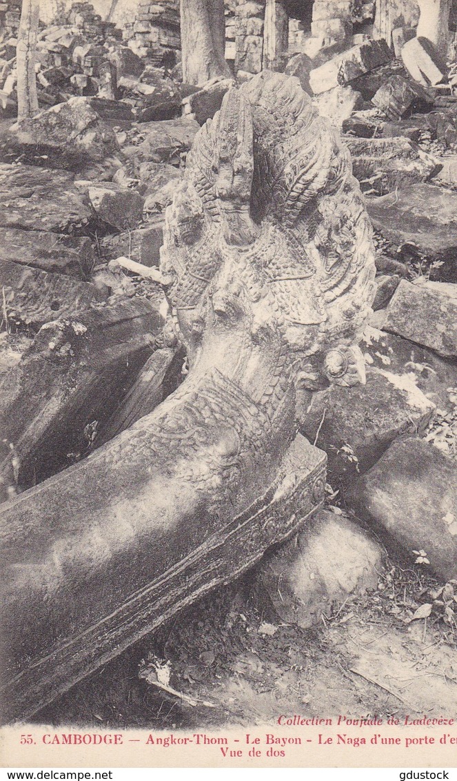 Asie - Cambodge - Angkor Thom - Le Bayon - Le Naga D'une Porte D'entrée Vue De Dos - Cambodia