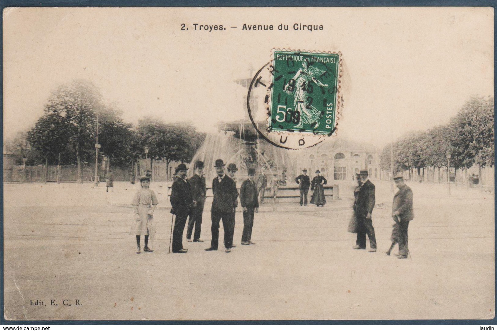 Troyes , Avenue Du Cirque , Animée - Troyes