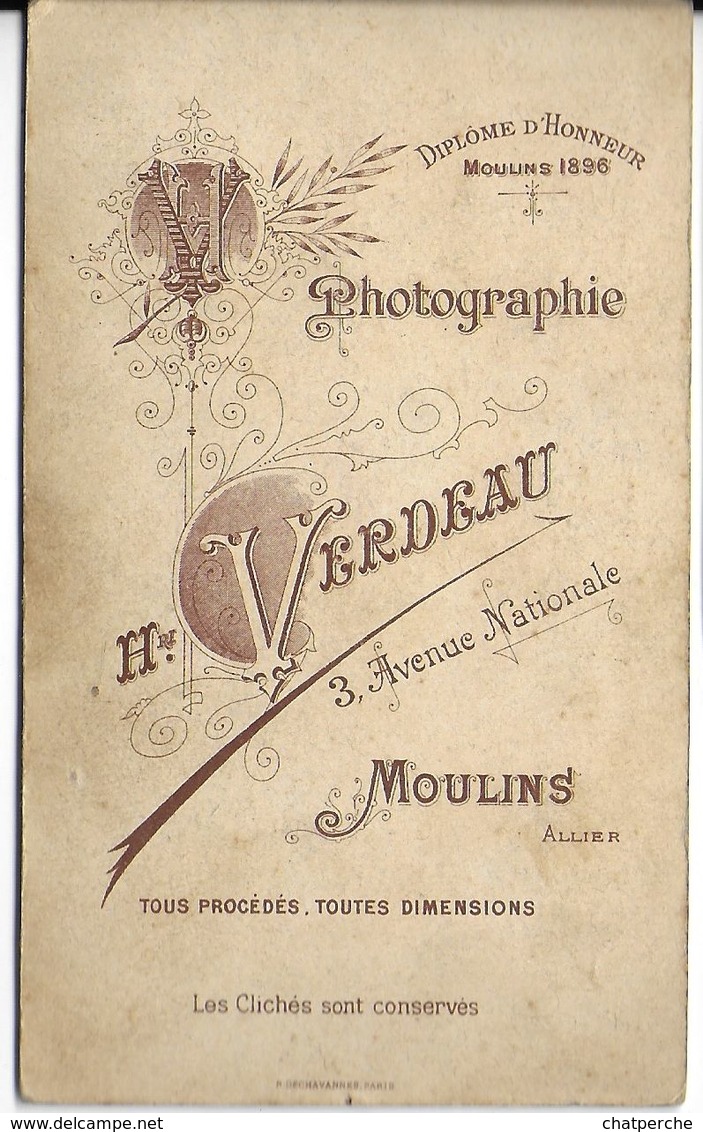 CDV PHOTO PHOTOGRAPHIE PERSONNES ANONYMES  FORMAT CARTE VISITE  SERVEUR TENANT COMPOTIER PHOTOGRAPHE H. VERDEAU MOULINS - Anonymous Persons