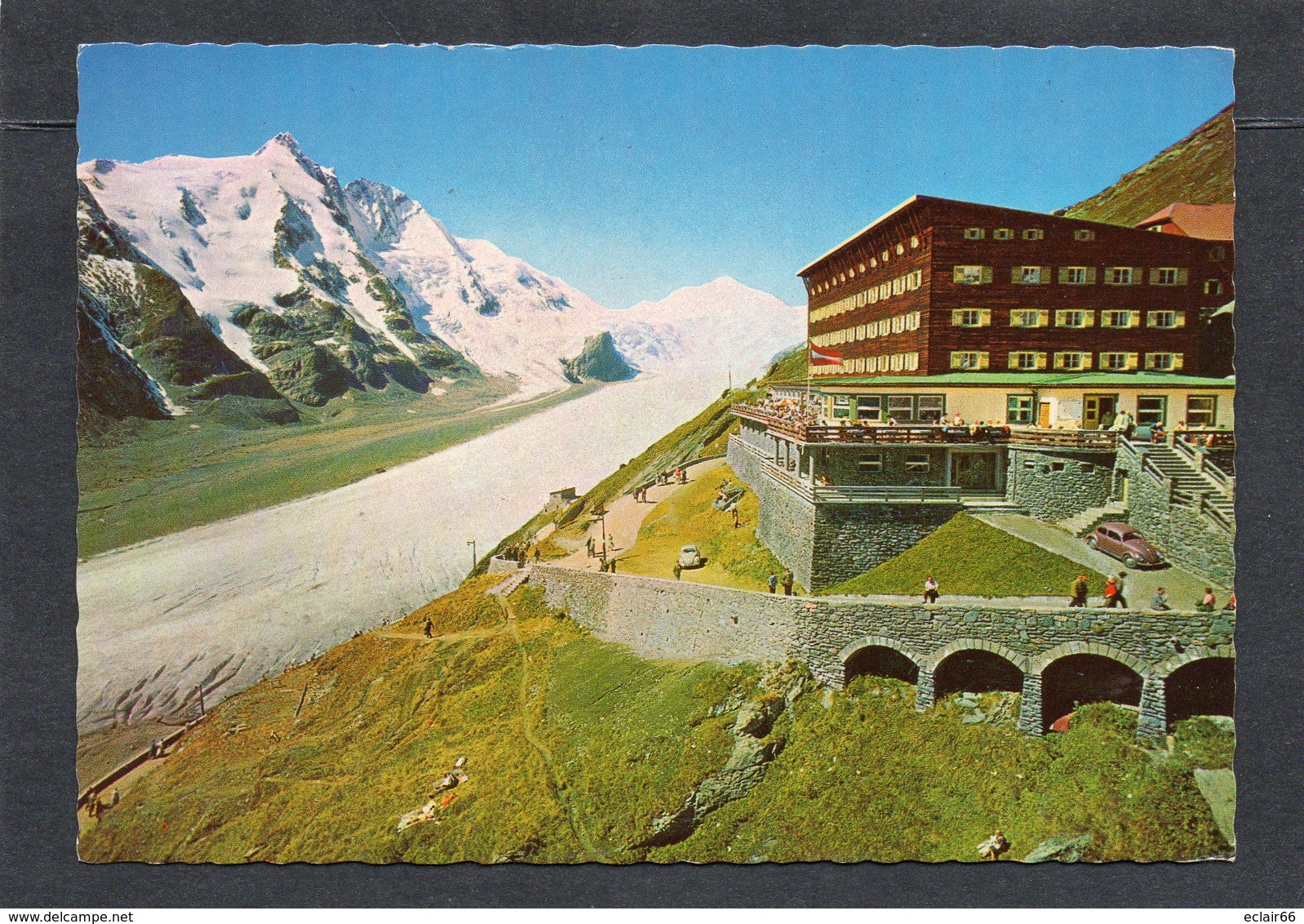 Parkplatz Hotel Franz Josephs Grossglockner Hochalpenstrasse  CPM  Année 1985 - Heiligenblut