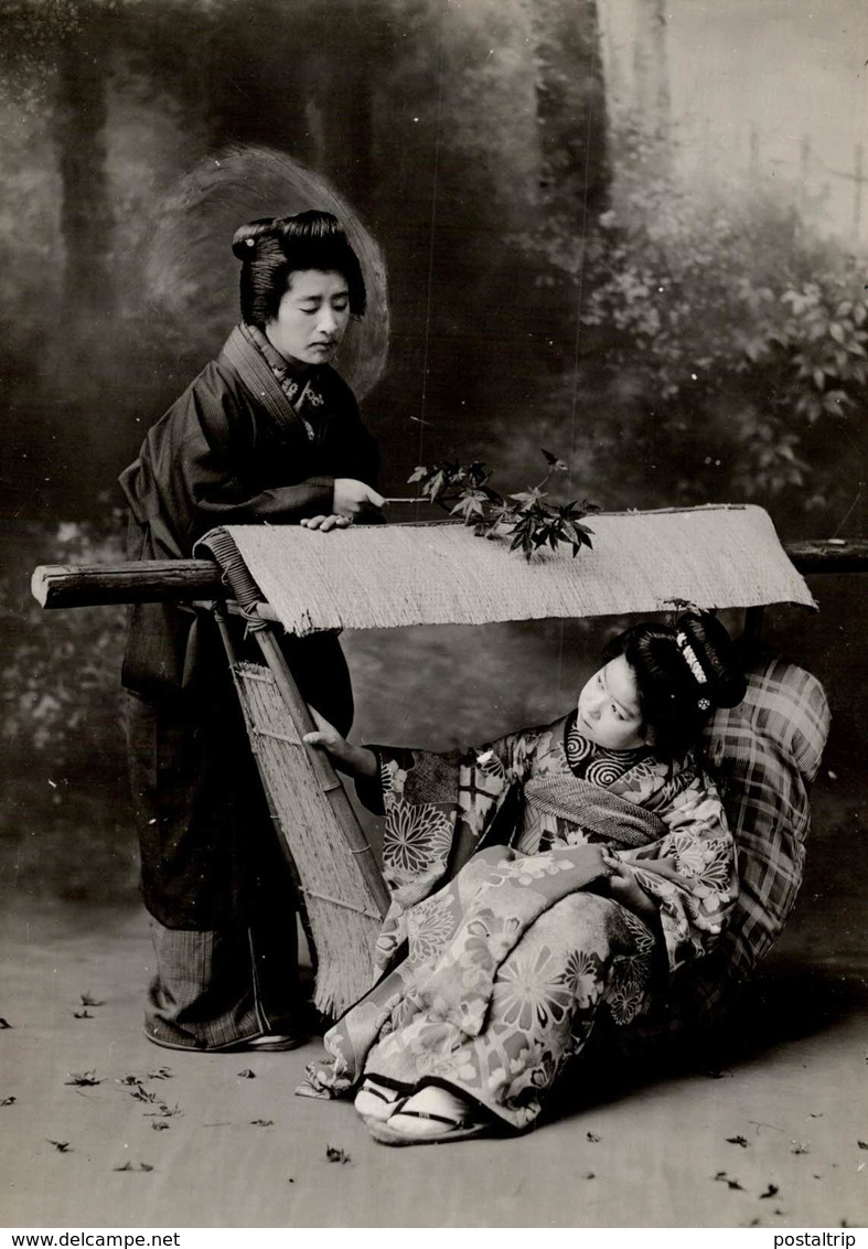 JAPAN JAPON  PALANQUIN GEISHA GIRLS AS TRAVELLERS  GEISHA    Asia Asie Fonds Victor FORBIN (1864-1947) - Lugares