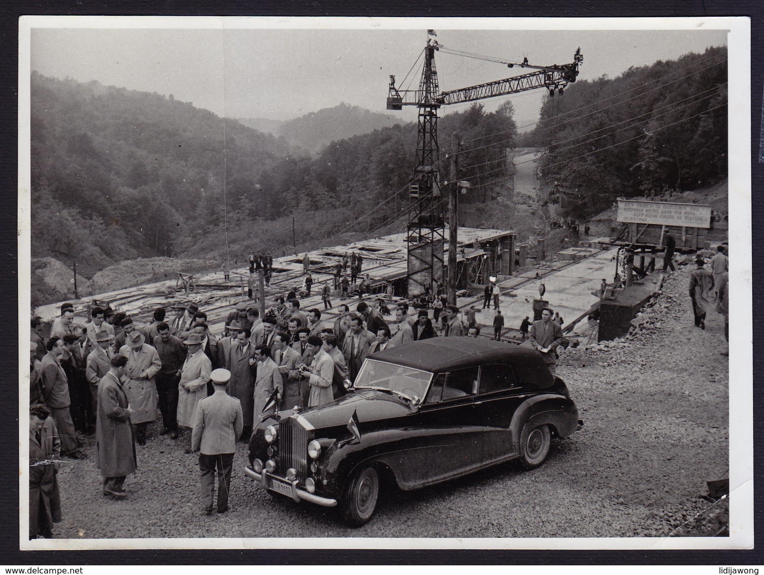 President Tito With Rolls-Royce (not Postcard) PHOTO (JUGOFOTO) 13 X 17 Cm AUTO AUTOMOBILE CAR (see Sales Conditions) - Passenger Cars