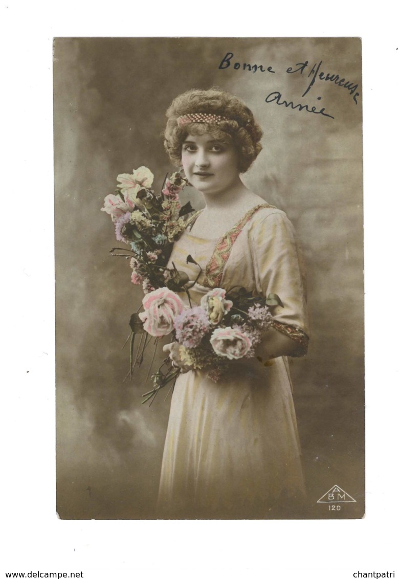 Femme Avec Bouquets De Fleurs - 6552 - Frauen