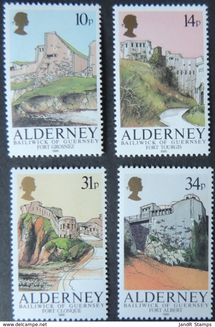 ALDERNEY 1986 FORTS SET OF 4 VALUES MNH A28-A31 GROSNEZ TOURGIS CLONQUE ALBERT - Alderney