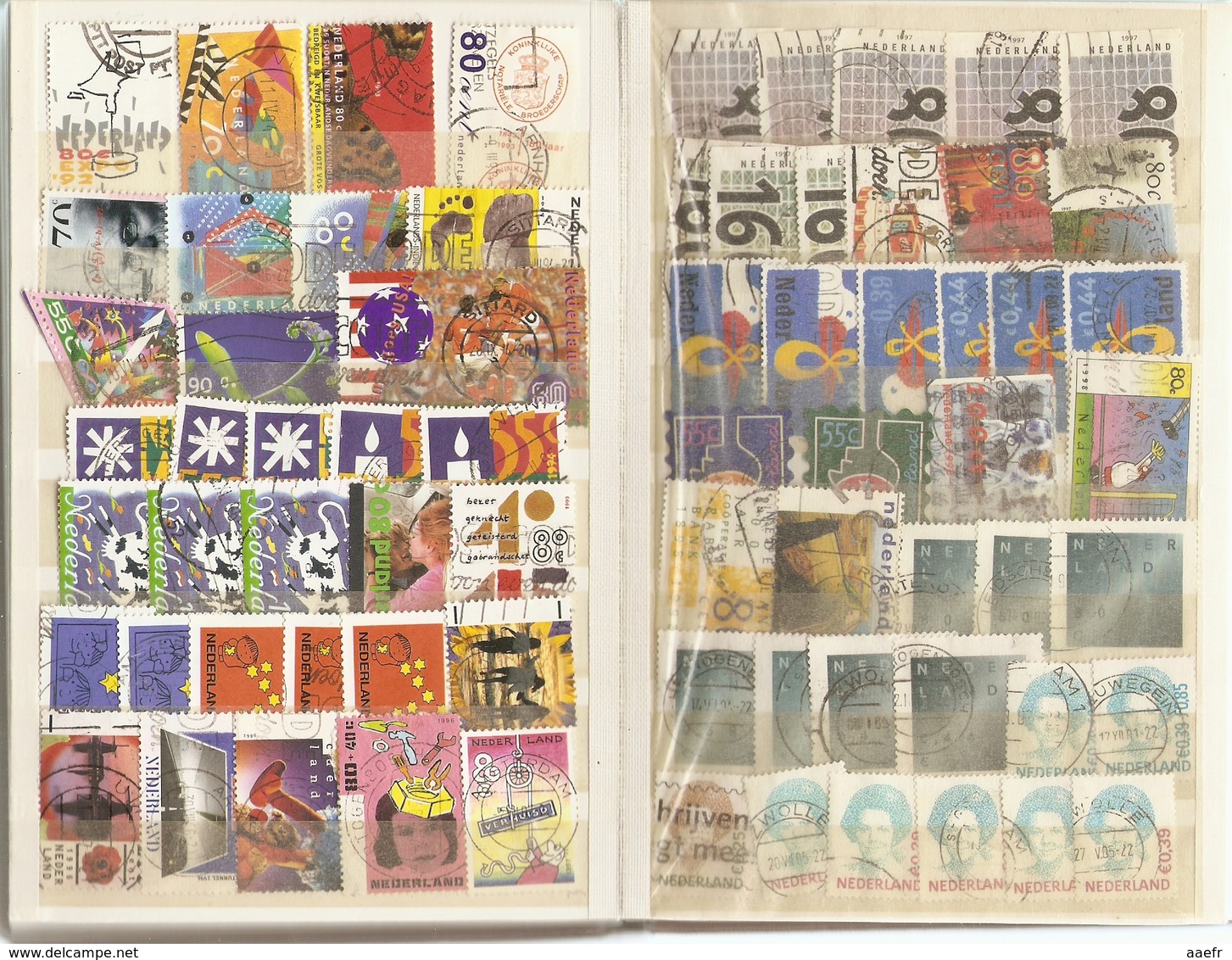 Pays-Bas - Petit lot de 750 timbres° dans un album - 375 timbres différents