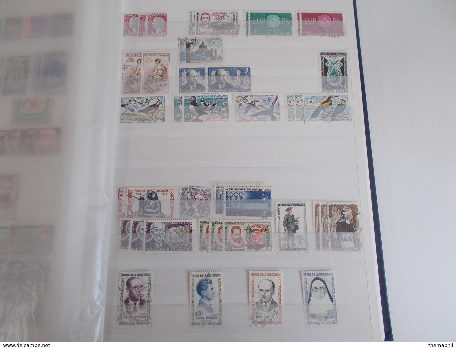 lot n° 572  FRANCE un classeur de timbres obl.  quelques neufs
