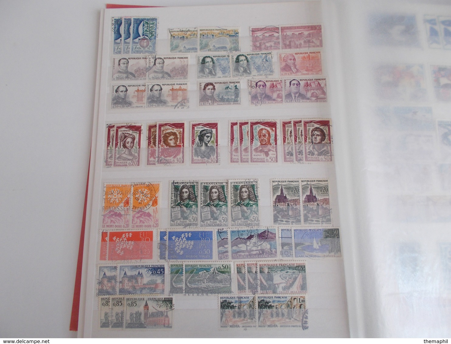 lot n° 572  FRANCE un classeur de timbres obl.  quelques neufs