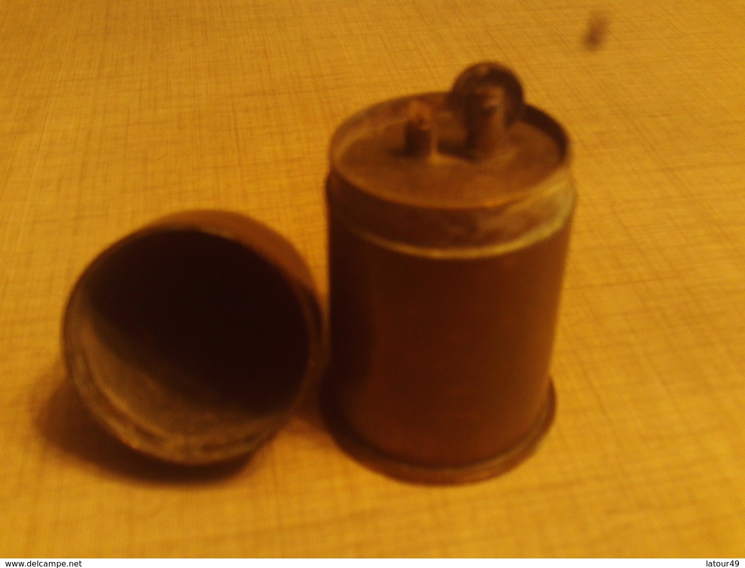 Ww1 Briquet Travail De Poilu Fait Avec Petit  Obus - Sonstige & Ohne Zuordnung