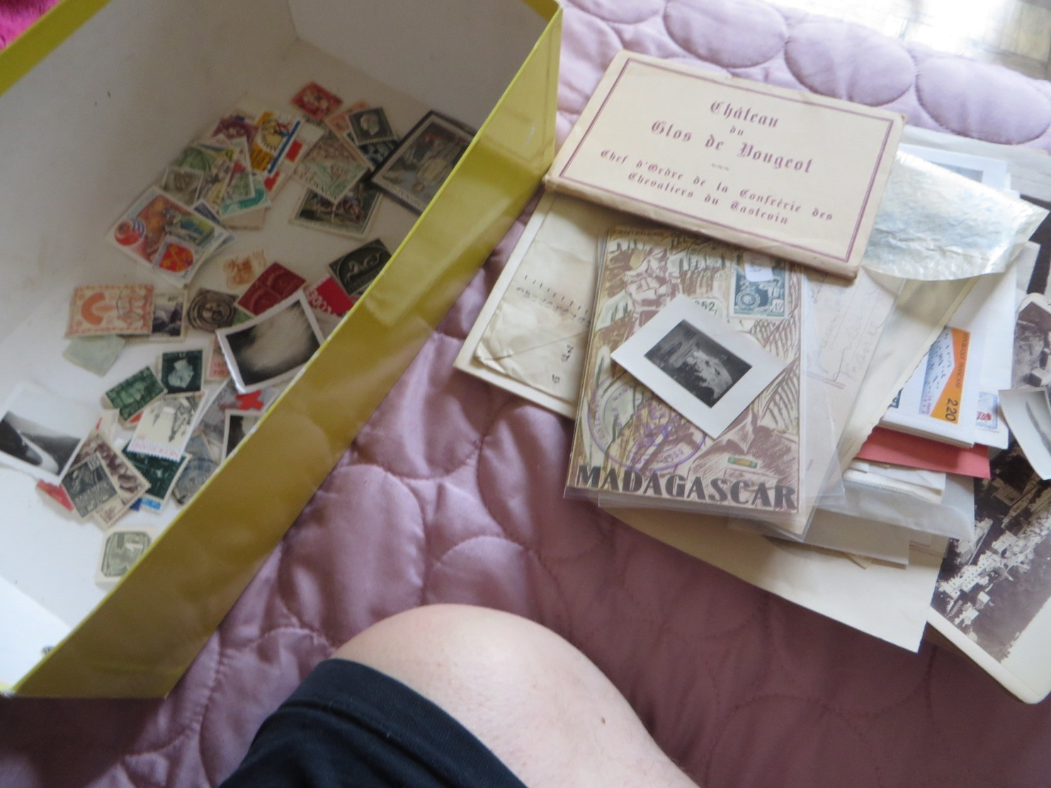 Petit Vrac,timbres,photos,papiers Et Divers ,à Voir Pour Le Prix - Lots & Kiloware (mixtures) - Max. 999 Stamps