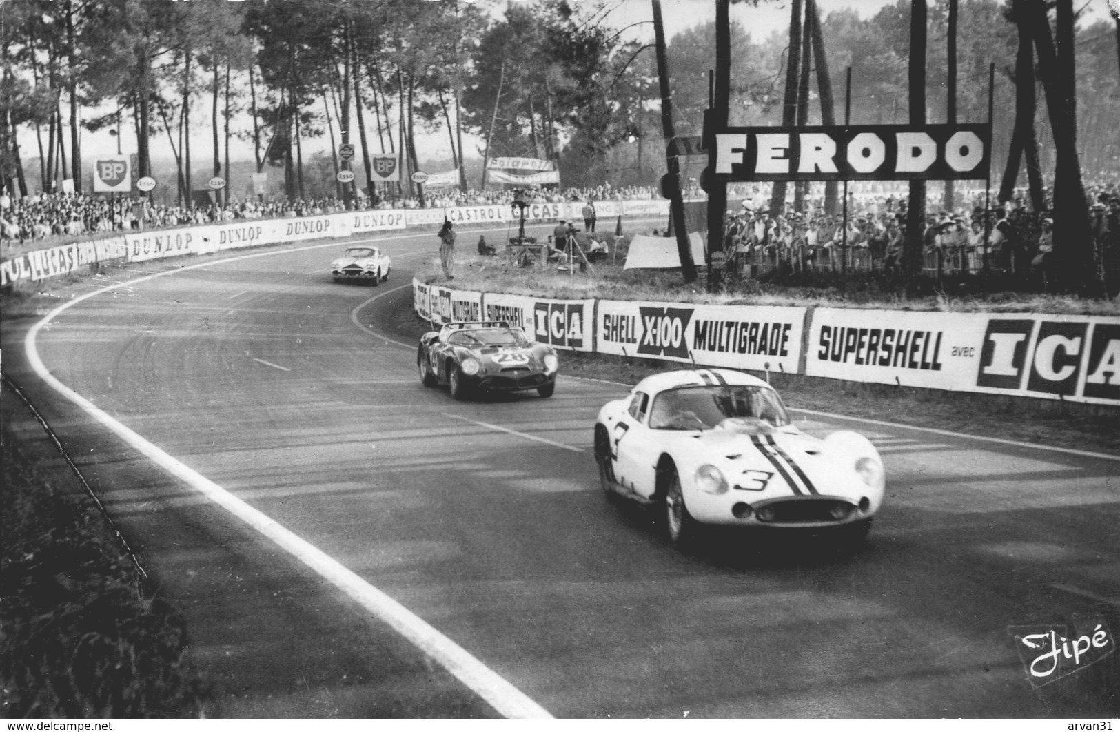 LE MANS - CIRCUIT Des 24 HEURES 1967 - DANS LES '' S '' Du TERTRE ROUGE + CACHET Des 24 H Du MANS - - Le Mans