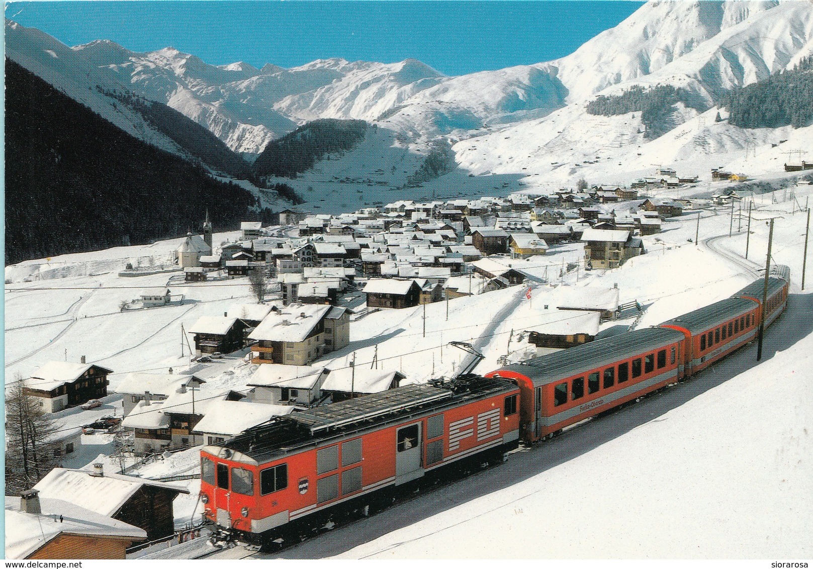 Svizzera Sedrun Treno Tra La Neve - Treni