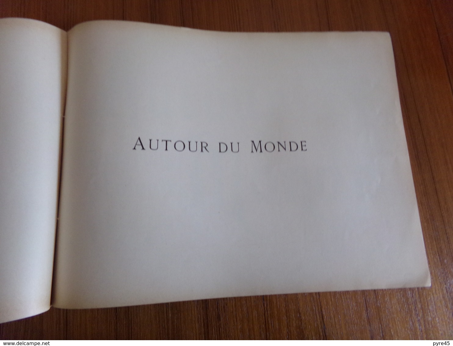 " Autour du monde " fascicule 28 aquarelles souvenirs, voyages " Inde tombeaux et monuments sacrés "+ table des matières