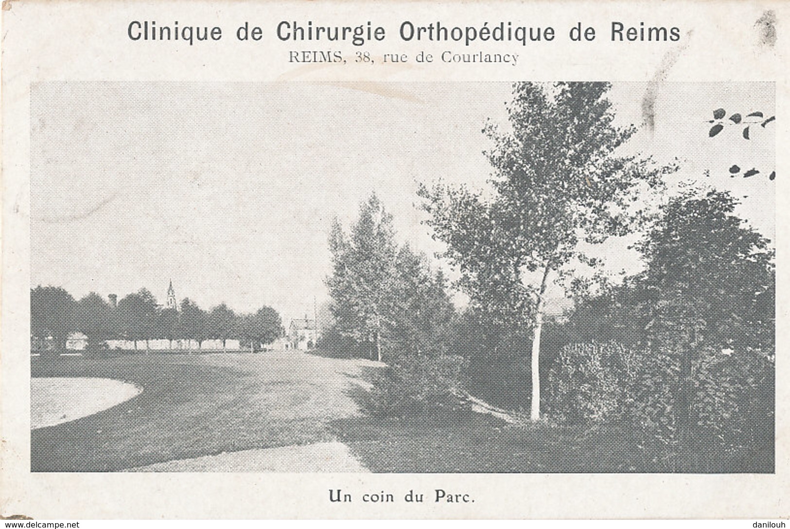 51 // Clinique De Chirurgie Orthopédique De REIMS, Un Coin Du Parc - Reims