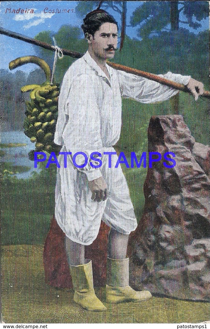 110867 PORTUGAL MADEIRA FUNCHAL COSTUMES MAN WITH BANANA POSTAL POSTCARD - Autres & Non Classés