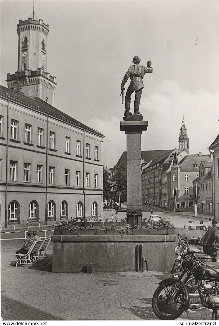 AK Schneeberg 500 Jahre Bergstadt 1971 Bergmannsbrunnen Am Rathaus Simson Wartburg Erzgebirge Flagge Fahne DDR - Schneeberg