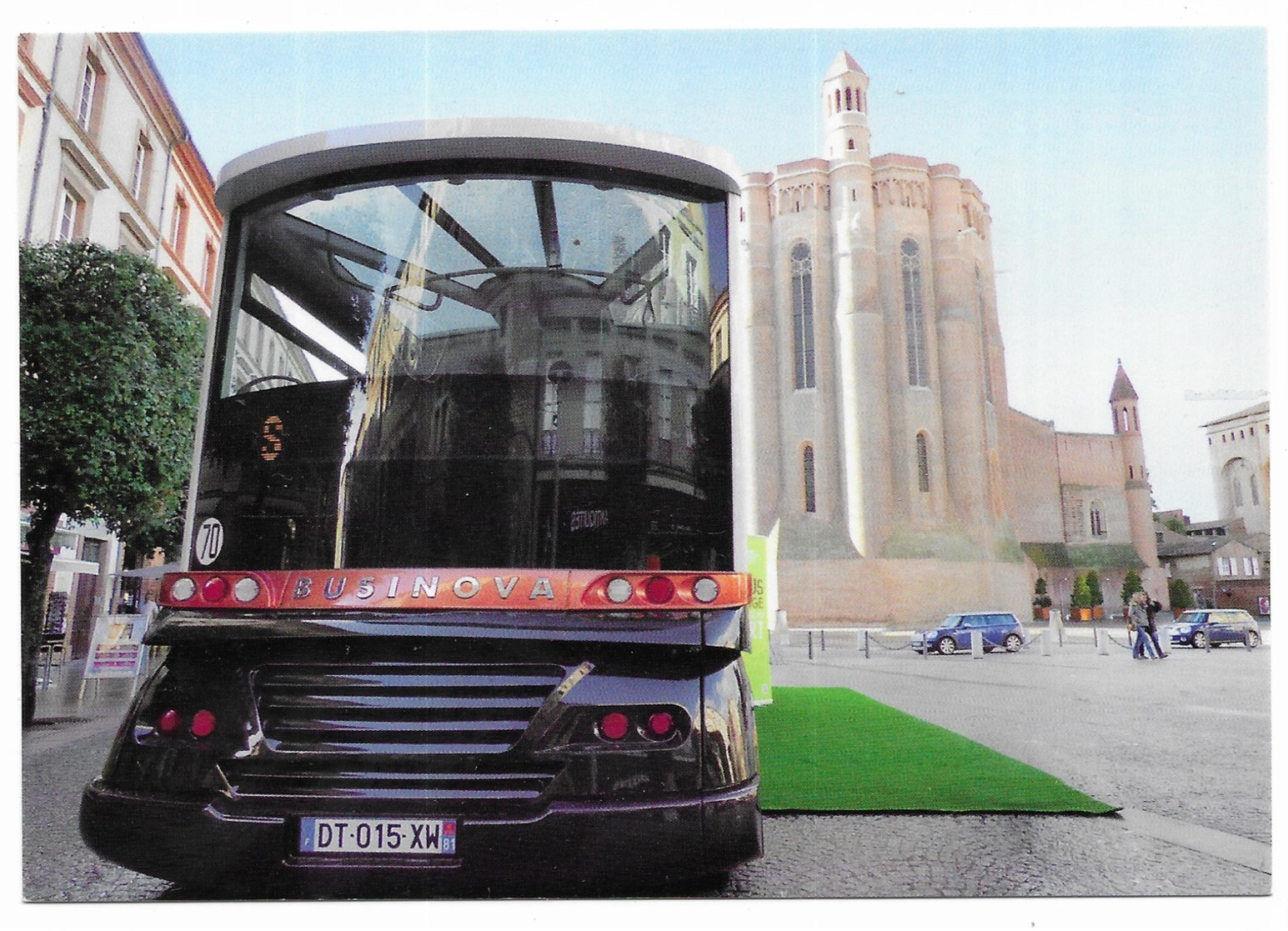 Albi 28 Novembre 2015 " Le Businova " 1er Autobus Urbain à Technologie électrique Multi-hybride Réalisé Par La Safra - Albi