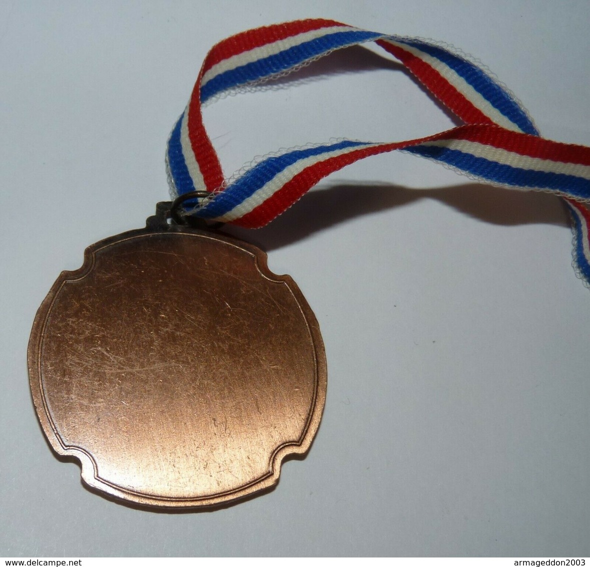 BELLE MEDAILLE  Art Martial JUDO 4.3 CM - Gevechtssport