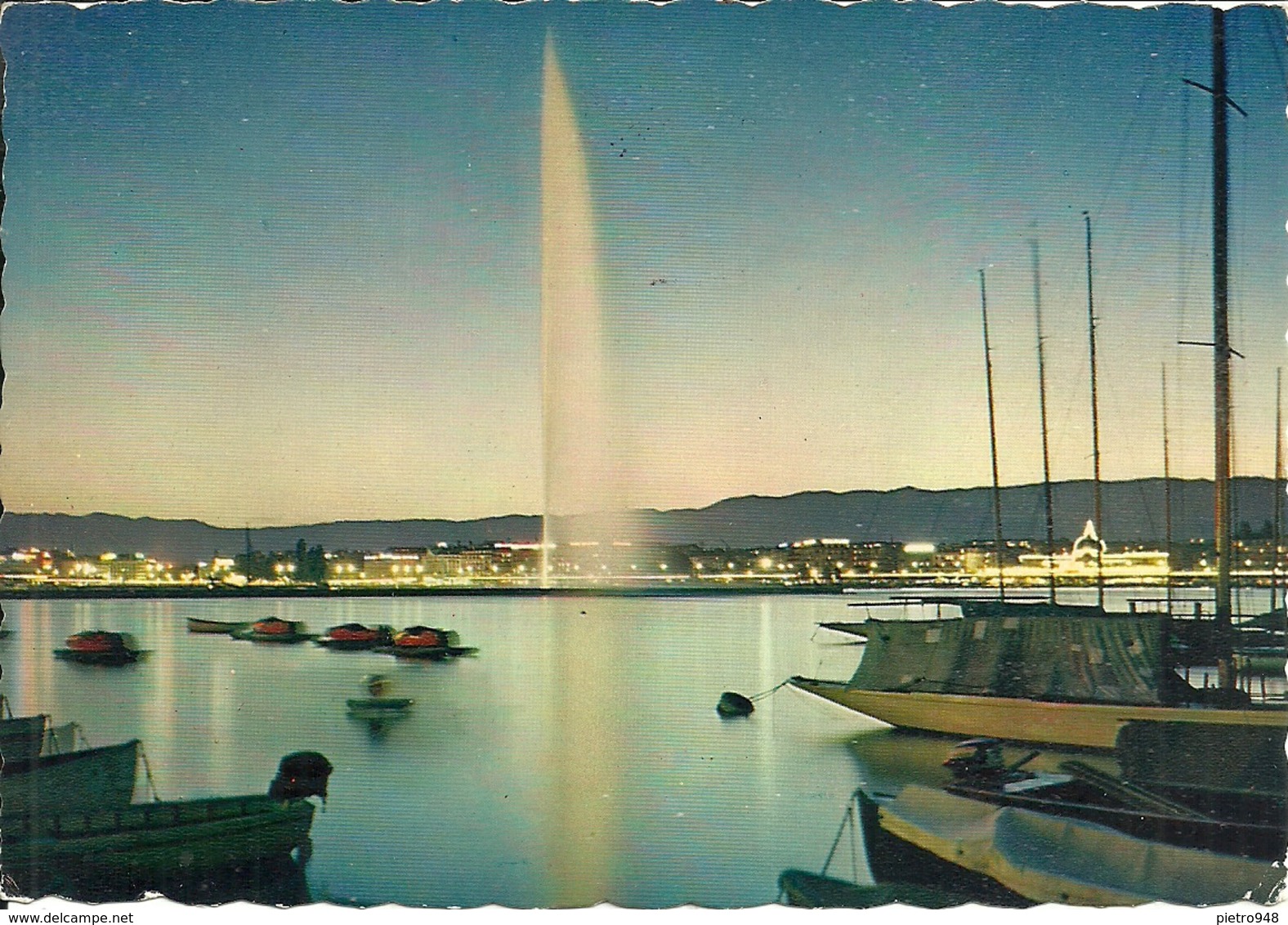 Geneve (Geneve, Svizzera) Le Jet D'Eau Au Crepuscule, Waterjet At Twilight, Getto D'Acqua Al Tramonto - Genève