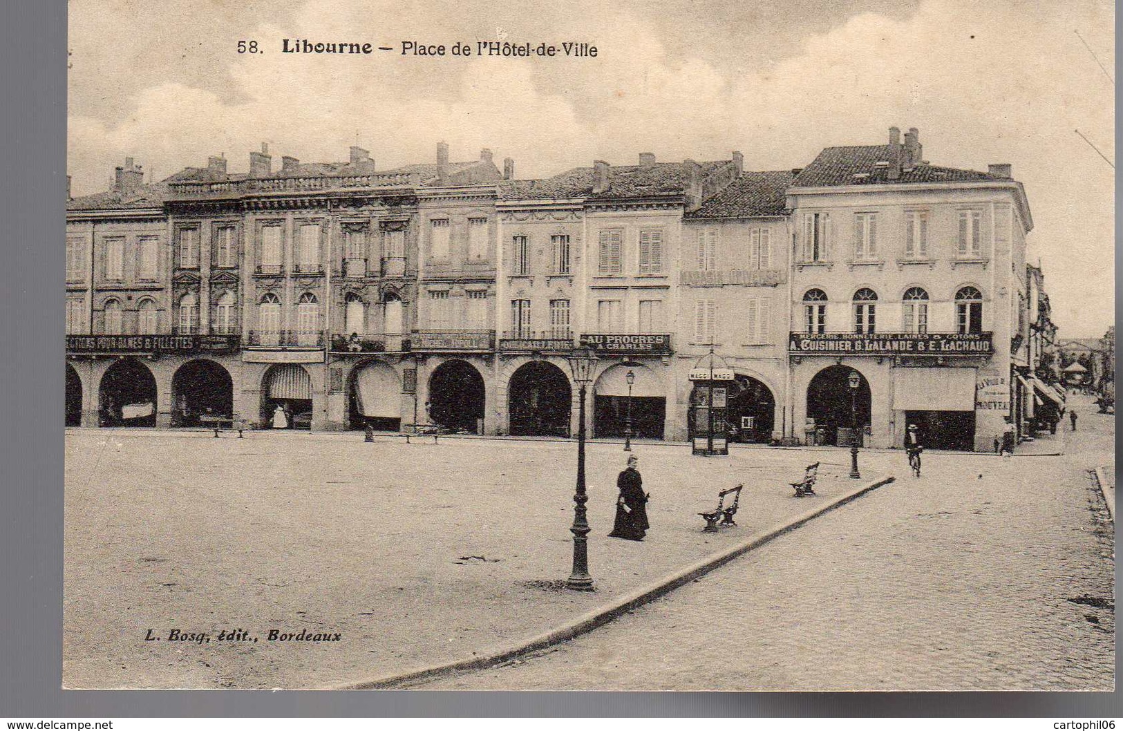 - CPA LIBOURNE (33) - Place De L'Hôtel-de-Ville 1913 (MERCERIE CUISINIER, LALANDE & LACHAUD) - Edition L. Bosq N° 58 - - Libourne