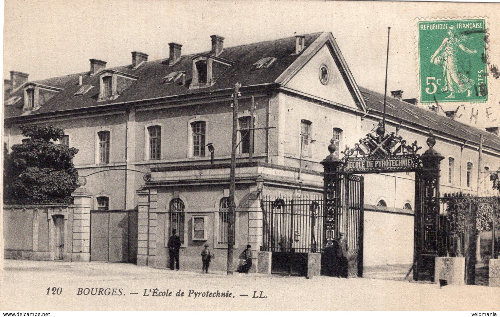 2753 Cpa 18 Bourges - L'Ecole De Pyrotechnie - Bourges