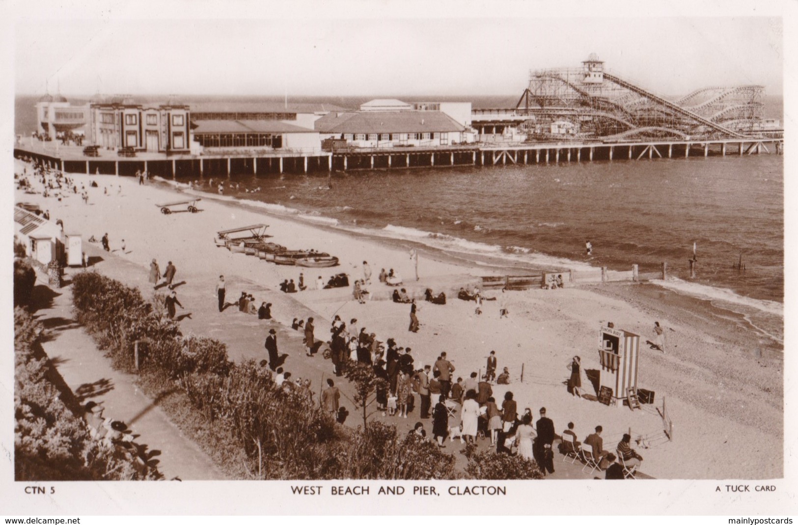 AQ26 West Beach And Pier, Clacton - Tuck RPPC - Clacton On Sea