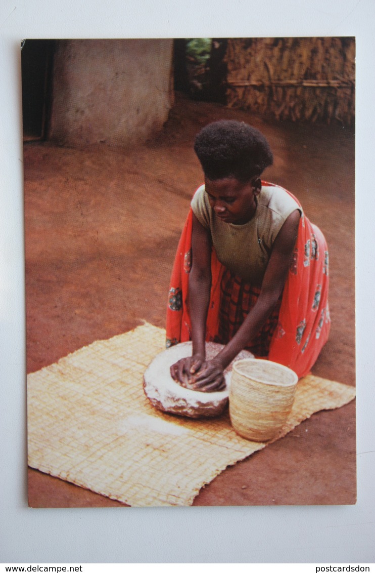 Rwanda - Young Girl - Rwanda