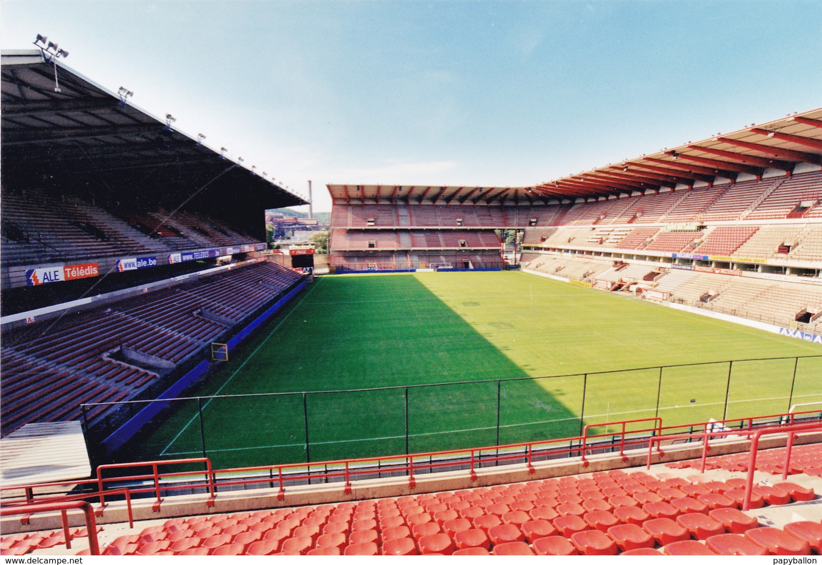 PHOTO DE . STADE DE FOOTBALL.   LIEGE   BELGIQUE    STADE SCLESSIN   #  PHOTO - Football