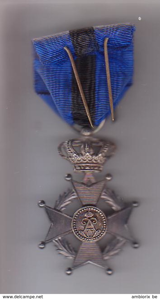 Médaille Belge De L'ordre De Leopold - Professionnels / De Société