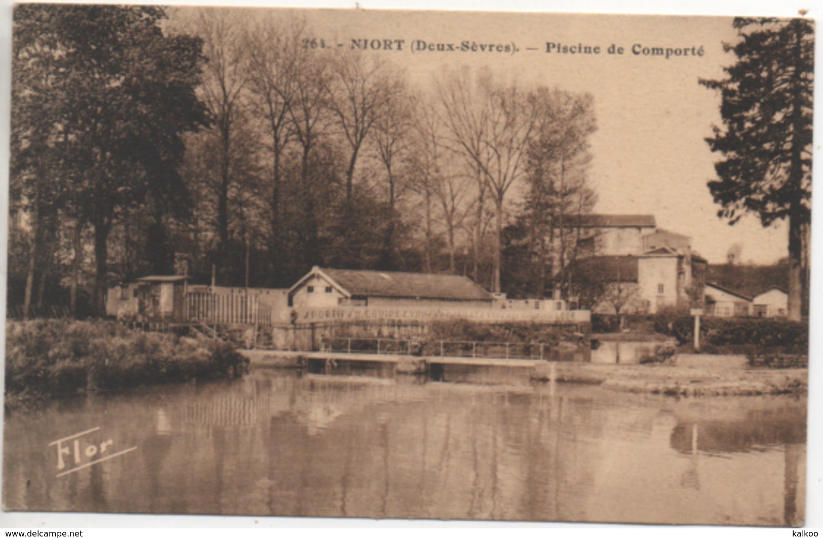 CPA ( Niort - Piscine De Comporté ) - Niort