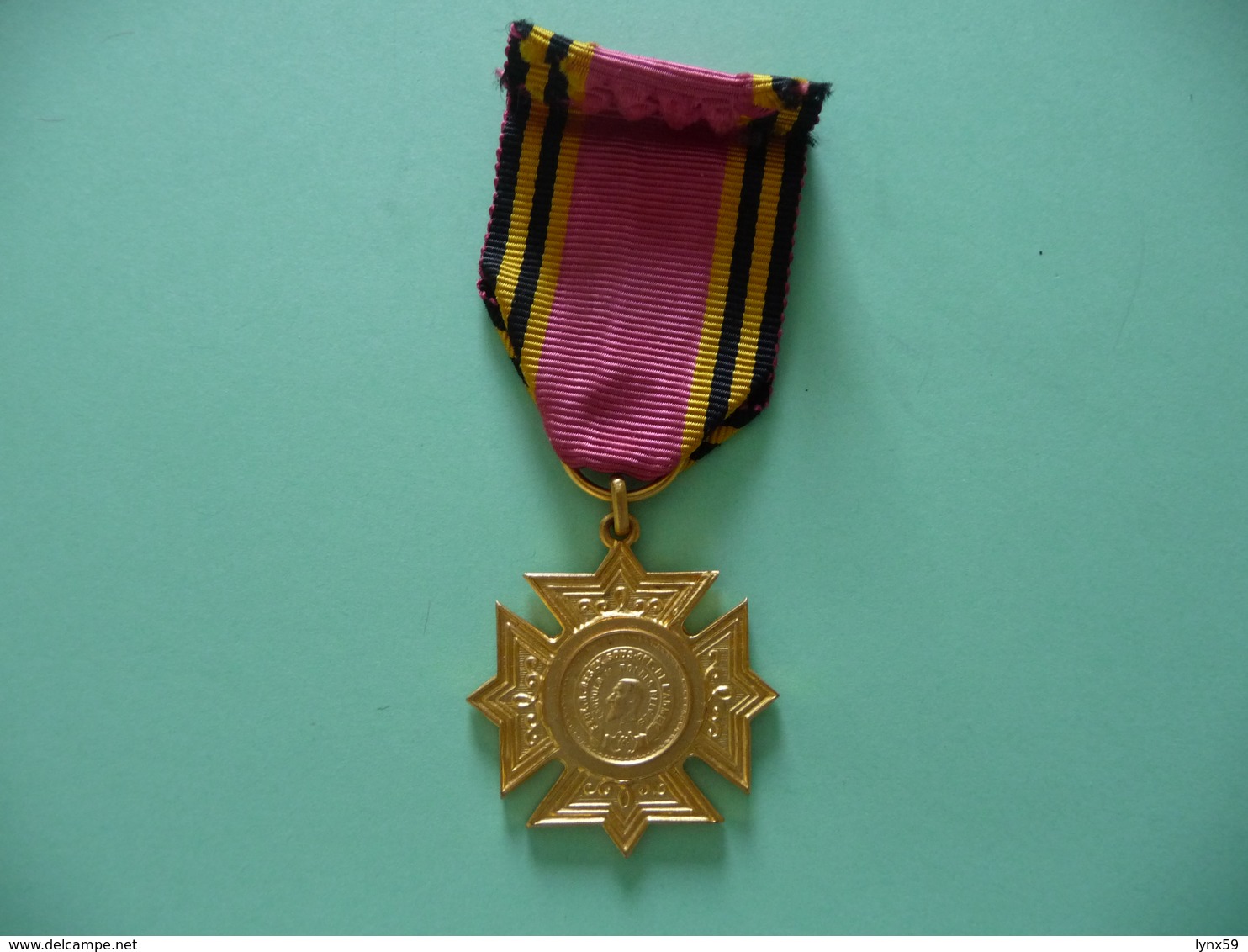 Médaille  Belge Des Sociétés Des Ex- Sous - Officiers - Belgique